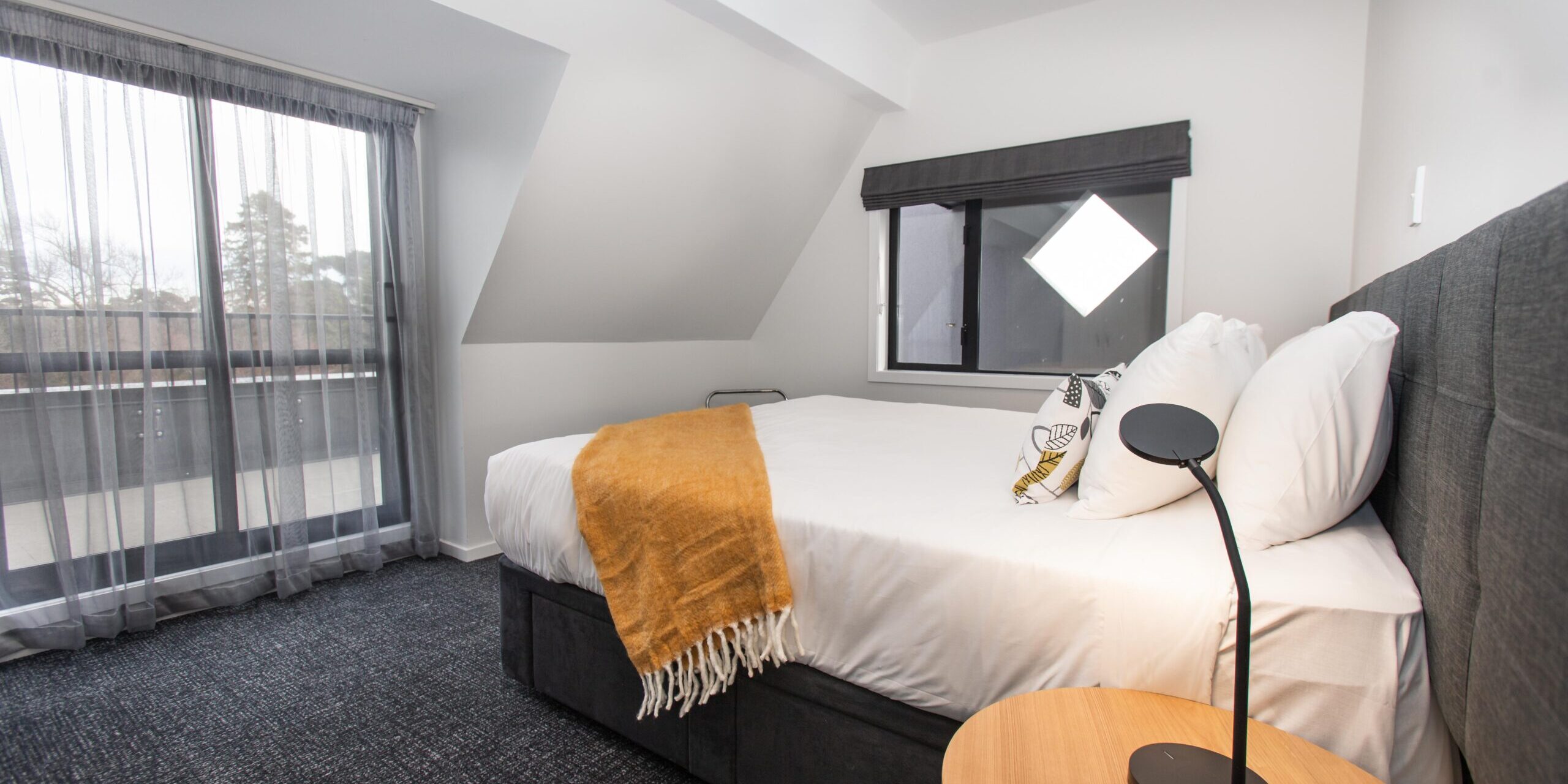 1-Bedroom-Apt-bed 1-Bedroom-Apt-bed