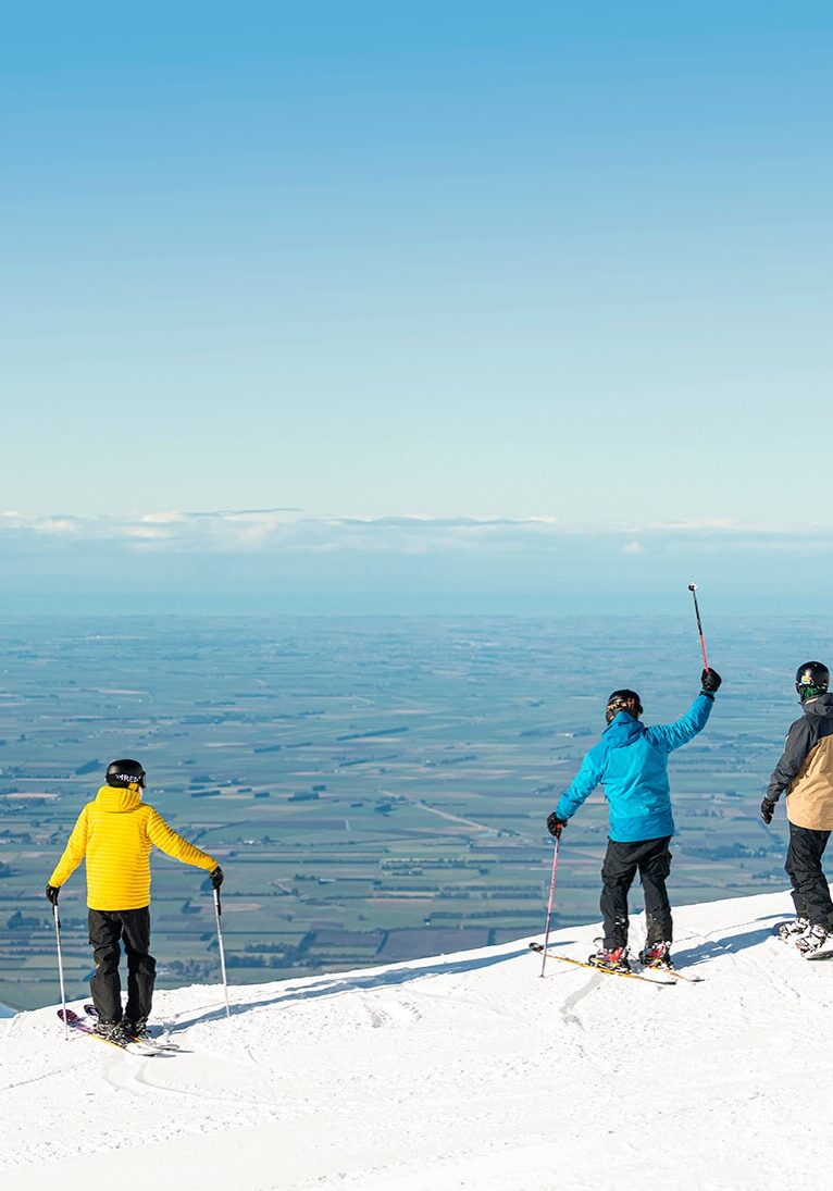 130198-mt_hutt_group_enjoying_canterbury_views 130198-mt_hutt_group_enjoying_canterbury_views